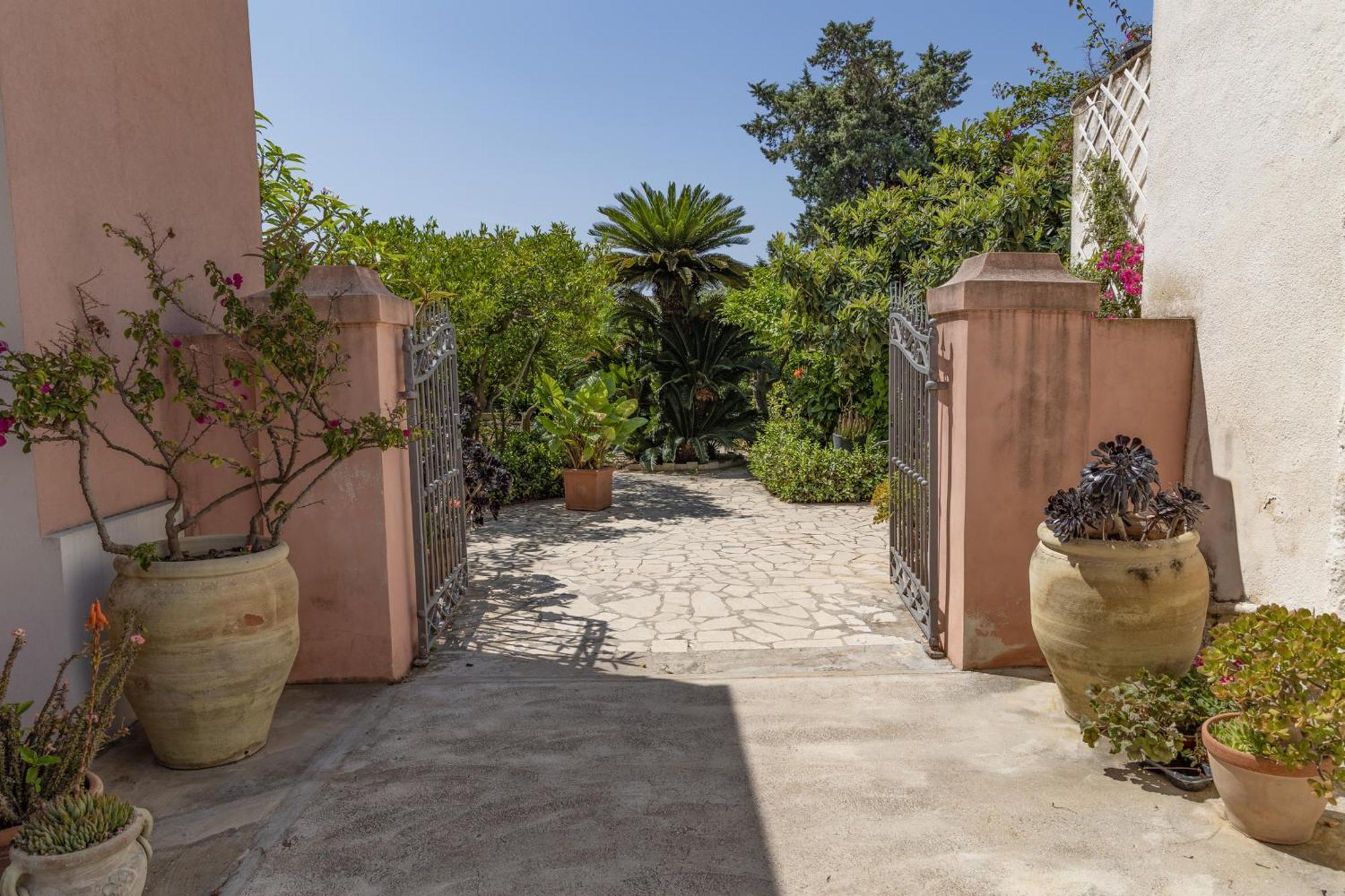 Villa Pampalone - B&B In Dimora Storica Trapani Zewnętrze zdjęcie